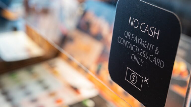 ‘No cash accepted’ signs are bad news for millions of unbanked Americans